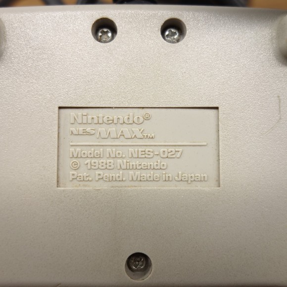 Nintendo NES Max Turbo Pad Vintage Video Game Controller - Picture 3 of 4